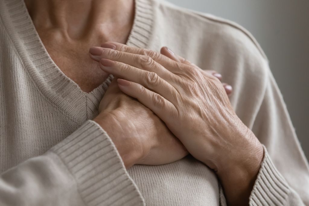 How to Relieve Chest Pain During Winter — Expert Tips